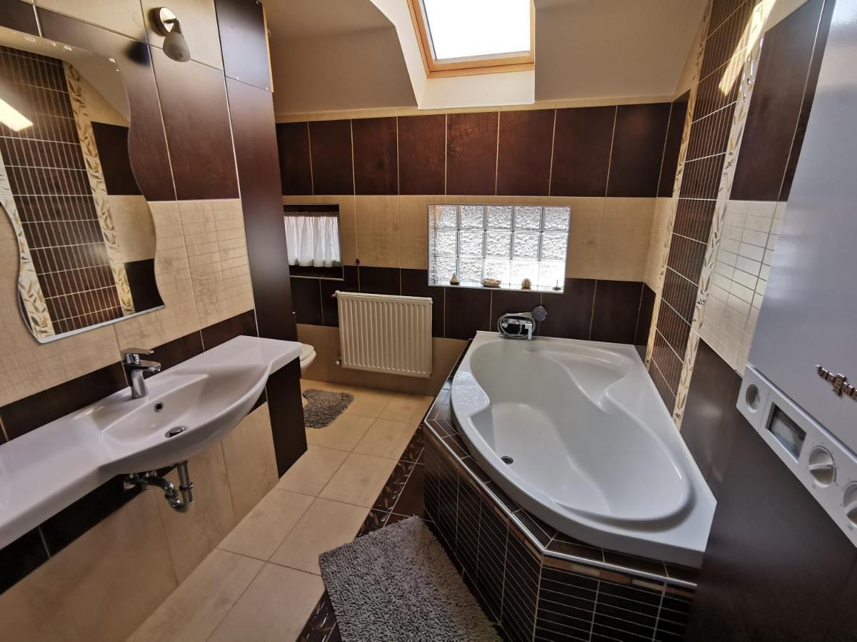 Galery Apartman Jula Exterior foto